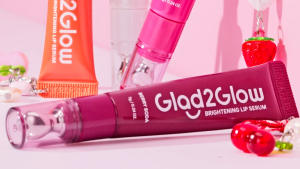 [NEW Colors!]Glad2Glow 3-in-1 Lip Serum 7g with VC+VE to Color Brighten Hydrate Tinted Lip Care Lightweight Non-Sticky Tint Free Cute Charm Included Lipgloss 7 Shades for choose