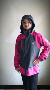 Jaket Parasut & Motoran Wanita: Pilihan Tepat untuk Aktivitas Luar Ruangan