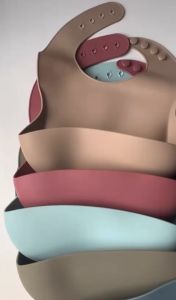 Peralatan Makan Bayi Set 3 in 1 Silikon Food Grade Tambahan Mangkok Sendok Mpasi Lengkap Perlengkapan Piring Bib Slabber Warna Anti Pecah - Slip Hindari Fouling Mangkuk Tempat Makanan Anak Baby Aman Suction Bowl Tahan Air BPA Free