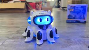 Robot mekanik light boy toy chargeable octopus semprot electric child dinosaur anak simulasi mainan mainan