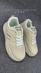 DILOOK C018 Sepatu Sneakers Cewek Sepatu Sport Casual Wanita Stylish Trendy Kekinian