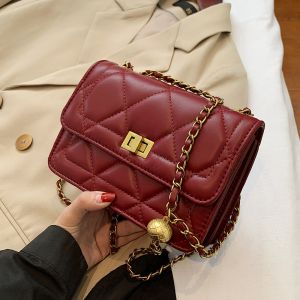 Red Wedding Womens Bag 2025 New Fashion Versatile Rhombus Chain Shoulder Crossbody Bag High-End Feelings for Brides