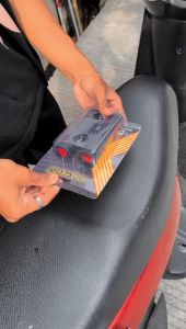 HANDGRIP THE STROM SET KIRI KANAN / GRIP THE STORM ORIGINAL MOSCOW HANFAT MOTOR GAGANG GAS MOTOR RUBBER KARET TEBAL GRIP SARUNG GAS KARET PREMIUM UNIVERSAL SEMUA MOTOR MATIC BEBEK VARIO BEAT GENIO BYSON MIO JUPITER NMAX PCX ADV LEXI FINO PLUG AND PLAY