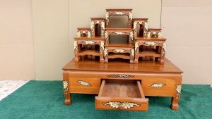 โต๊ะหมู่บูชาตู้ลิ้นชักแกะลาย หมู่ 9 หน้า 5 ไม้สัก ฐาน กว้าง 56  ยาว 90 สูง 30 สูงรวม 79 ซม. ลิ้นชัก กว้าง 29 ลึก 40 สูง 8 ซม.