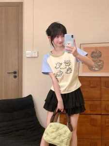 เสื้อยืดแขนสั้นผู้หญิงทรงเข้ารูป ผ้าฟองน้ำ ลายการ์ตูน แขนยาว คอตตอน ฤดูร้อน 2024 เสื้อยืดผู้หญิงแขนสั้นทรงเข้ารูป