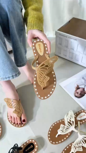 New Womens Korean Style Butterfly Wing flip flops Sandals Non-slip Flat Flip-Flops Multifunctional Waterproof Comfortable Beach Slippers for Girls Walking Shoes 060523