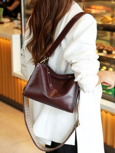 Soft Cowhide Leather Underarm Bag Womens Fashionable Versatile Commuter Single Shoulder Pillow Bag Vintage Style with Zipper