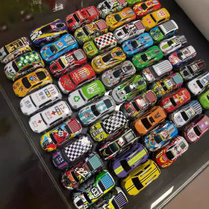 16PCS Die-cast Metal Racing Toy Car Model Set For Children Boys 0-5 Years Pull-back Mechanism 3.4x6.8x2.3cm Multiple Models Random Colors Collection Indoor Play