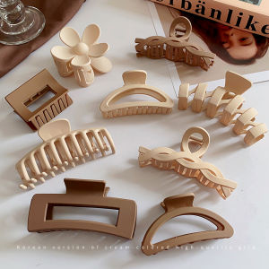 Large Size Shark Hair Clip Womens Autumn Winter Hair Accessories Back of Head Hair Claw Fashion Popular New Model Year 2025