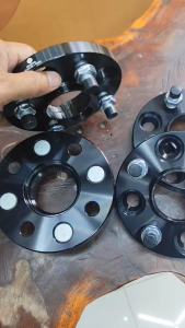 ERMETIQ WHEEL SPACER 4X100 56.1CB 15MM THICKNESS M12X1.5 THREAD PATTERN ALLUMINUM MATERIAL