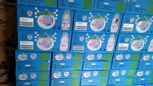 Aqua Le Minerale Minuman Air Mineral Pilihan No 1. Di Asia Kemasan 330ml