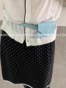 กระเป๋าคาดเอวสีน้ำเงินสไตล์เกาหลี กระเป๋าสี่เหลี่ยมเล็ก สายรัดหนังตกแต่ง กระเป๋าถือสำหรับเดินทางแบบลำลอง รุ่น INS