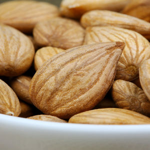 Shanzhimiao Big Almond G Raw and Cooked Sweet South Original Flavor Fresh Nuts Dried Fruit Slices Bulk Snacks without Baking