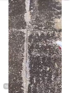 สเปรย์ทำความสะอาดกรดออกซาลิก สเปรย์ทำความสะอาดสิ่งสกปรกในห้องน้ำ สเปรย์ทำความสะอาดคราบปัสสาวะ ขจัดคราบอย่างรวดเร็ว สามารถละลายตะกรัน ยูเรีย และตะกอนเกลืออนินทรีย์อื่นๆ ที่เกิดจากแร่ธาตุ เช่น แคลเซียมและแมกนีเซียมได้