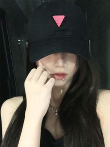 หมวกเบสบอลทรงกลมสไตล์เกาหลีสำหรับผู้หญิง หมวกทรงปากเป็ดพับได้ ฤดูร้อน 2024 หมวกแฟชั่นฤดูร้อนสำหรับผู้หญิงและผู้ชาย