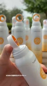 หัวสเปรย์ใหม่ สเปรย์กันแดด ครีมกันแดด SPF50 PA+++ กันน้ำกันเหงื่อ อ่อนโยนและไม่ระคายเคือง สดชื่นไม่เยิ้ม 150ml