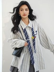 สีฟ้าสไตล์อเมริกันเสื้อเชิ้ตลายทางหญิงแฟชั่นแขนยาวฝรั่งเศส