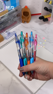 M&G R3 Retractable 0.5mm Gel Pen with Refill Option - Smooth Writing Water Resistant Comfortable Grip AGP02372