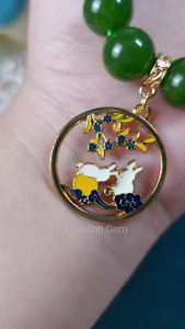 Chuỗi đeo cổ đá Mã Não màu xanh ngọc bích size hạt từ 8 li đến 11.8 li phối mặt dây phong cảnh xinh đẹp thời trang | Hoa Minh Gem