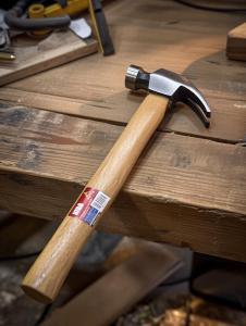 HYRO HEAVY DUTY CLAW HAMMER NAIL PULLER & STRIKING TOOL