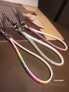 High-End Crystal Short Mobile Phone Lanyard Anti-Loss Fashion Accessory Luxury Water Diamond Pendant Wrist Cord for Phones And Cameras