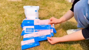 【HIC】ทิชชู่เปียก ขนาดพกพา แบ่งใช้ได้ สะอาดปลอดภัย เนื้อสัมผัสนุ่ม ไม่ระคายเคืองผิว 1แพค 湿巾