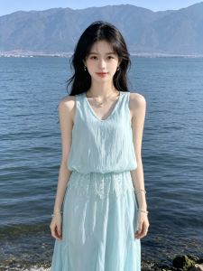 CHANGTONG | Flattering V-neck Waist-tightening Slimming Dress