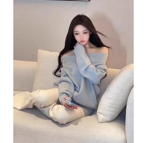 YUEZHONGWEI | French Style One Shoulder Rhinestone White Sweater