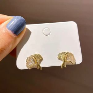 ต่างหู be your bag ก้านเงินแท้ S925 Ginkgo Leaf Code 2034 (ฺB7)