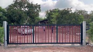 ชุดมอเตอร์ประตูรีโมท AC 370 w กล่องแดง รับน้ำหนัก 1000 Kg.***ชุดนี้ไม่รวมเฟืองสะพาน หากต้องการรบกวนสั่งแยก