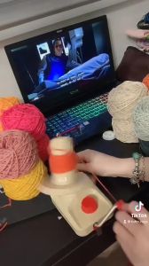 SUUNO Woolen Yarn Fiber String Ball Wool Winder Holder Handheld Hand Operated Cable Pulley