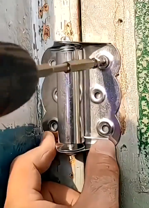 Bản lề thép không gỉ - TỰ ĐÓNG CỬA SAU KHI MỞ - TIỆN LỢI - THÔNG MINH - TIẾT KIỆM CHI PHÍ - MOGEE