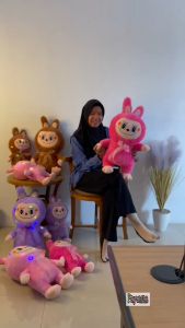 BONEKA LABUBU LED TINGGI 40CM PAKAI LAMPU MENYALA THE MONSTER EXCITING MACARON