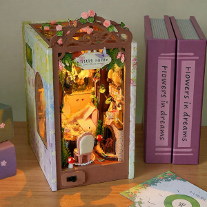 QIAOZHIJIANG | Baking Diary Themed Miniature Model Bookend