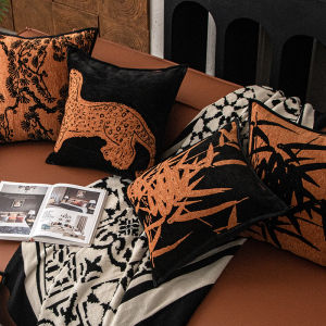 Áo Đệm Ghế Sofa Màu Nâu Phong Cách Trung Cổ Snow Leopard Sang Trọng Có Đệm Lót PP Cotton Hình Vuông Dùng Trong Gia Đình