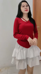 Baju Off Shoulder Crop Top Long Sleeve Style Small Plain T Shirt Slim Fit Beige Vintage