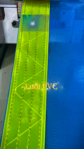 Lưới PVC 420D may dây dạ quang - Kích thước 0.6M X 3M