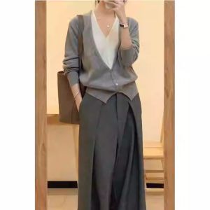 Gray Fake Two-Piece V-neck Knitted Cardigan Autumn New Arrival Female Stylish Niche Style French Loose Short Long Sleeve Top