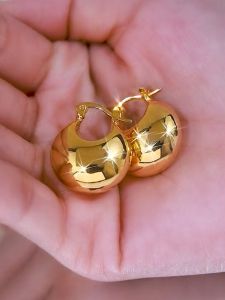 Premium Metal Earrings for Women U-Shaped Canvas Boat Style Ear Buckles Trendy and Fashionable Accessories for Ear Decoration