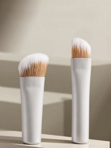 UN SHOP | Nose Contour Detail Makeup Brush