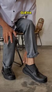 GUEVA 054 - Sepatu Pria Loafers Formal Hitam KELVIN | Sepatu Keren Cowok Kerja Size 39-43 Bisa COD