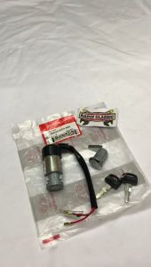 Kunci Kontak Key Set Honda Karisma 125 D X & Set Kunci Jok Ori Ahm 35010KPH900