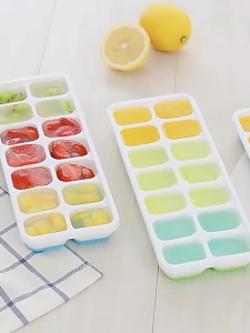 แม่พิมพ์ซิลิโคน บล๊อกน้ำแข็ง 14 ช่อง พิมพ์น้ำแข็ง บล็อกทำขนม วุ้น ฟุตตี้ Ice Maker Food Grade พร้อมฝาปิด