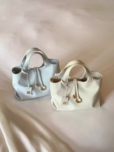 CHIO‘2ND | Túi Xách Đi Biển Hoa Văn Nữ