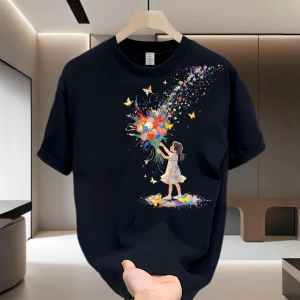 T-Shirt Wanita Lengan Pendek Ukuran Besar  Motif Gadis Cantik Aesthetic  Katun Tipis Bernapas Premium  Desain Retro Amerika Streetwear Tren Musim Panas 2025  Baju Nyaman Slim Fit Longgar  Gadis manis pedas  Modis  Serbaguna  Kerah bulat  Tops  Slip - on