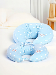 Pigeon | Multi-functional Moon-shaped Maternity Nursing Pillow