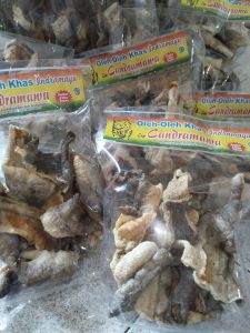 Kerupuk Kulit - 3 PCS Kerupuk kulit Ikan REMANG oleh oleh khas Indramayu