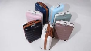 Vali du lịch Sea Choice 2026 chất liệu nhựa PP nhẹ Size 12+20/24/28 có khóa TSA Bánh xe 360° Dây kéo YKK Thời trang thanh lịch phong cách đơn giản