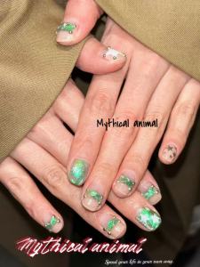 Mythical Animals Wearable Nail Art ลูกกวาดตาแมวประดับเลื่อมสุดหรูทำด้วยมือสุดหรูหรา สีสดใส ปกติ