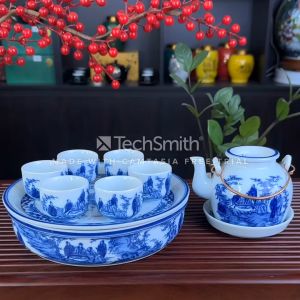 Bộ Ấm Pha Trà Men Lam Nắp Lõm Khay Thủng Hai Tầng Bát Tràng Trúc Lâm Thất Hiền - Ấm Quai Đồng Dung Tích 390ML